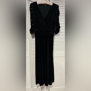 Black V-Neck Bishop Sleeve Cocktail Gown